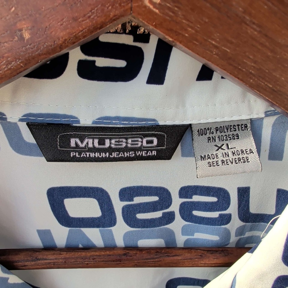 Musso Button Up Shirt Mens XL White Blue Logo Print Streetwear‎ Short Sleeve - Picture 3 of 5